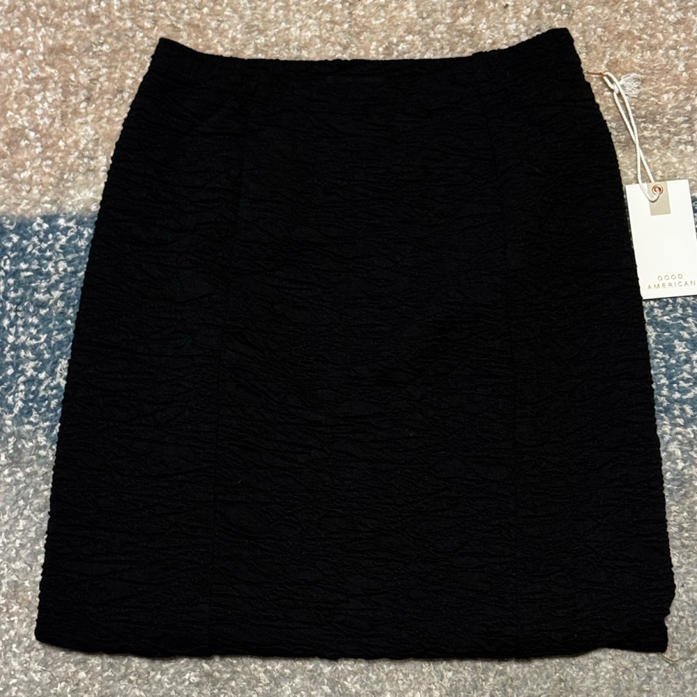 NEW Good American Textured Midi Skirt - Picture 5 of 7